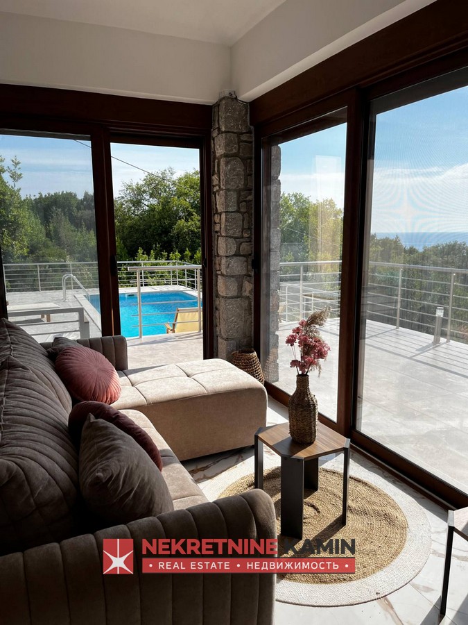 House with a Pool for Rent, Krimovica, Kotor